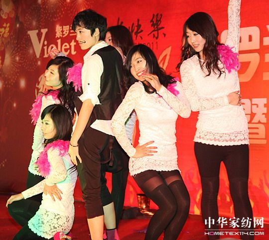 _m2011gA